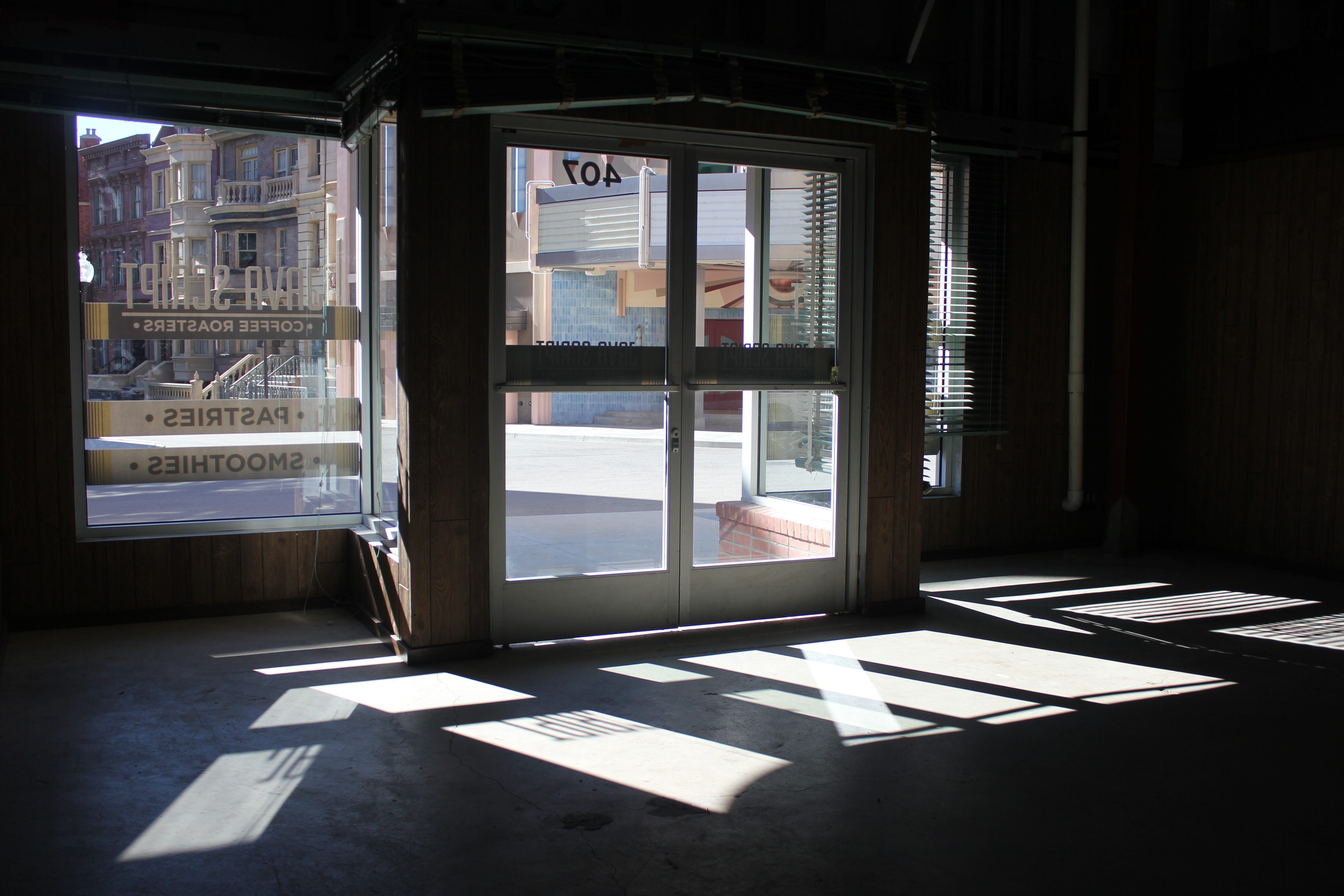 coffee-shop-interior-2