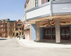 block-view-theatre-front