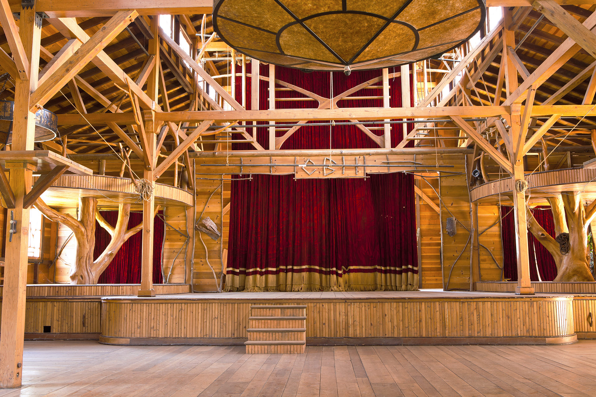 Golden Oak Hall - Main Stage